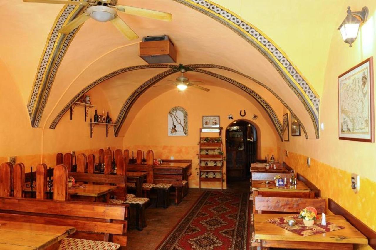 Mini Hotel Abraka & Apartments Český Krumlov 外观 照片