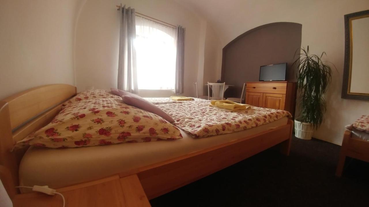Mini Hotel Abraka & Apartments Český Krumlov 外观 照片