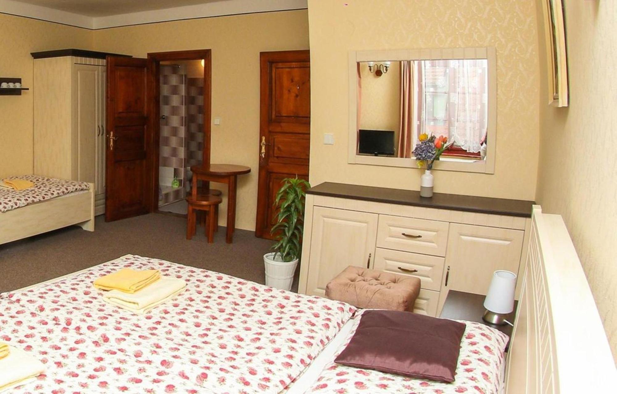 Mini Hotel Abraka & Apartments Český Krumlov 外观 照片