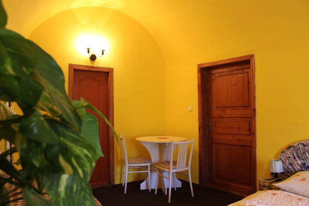 Mini Hotel Abraka & Apartments Český Krumlov 外观 照片