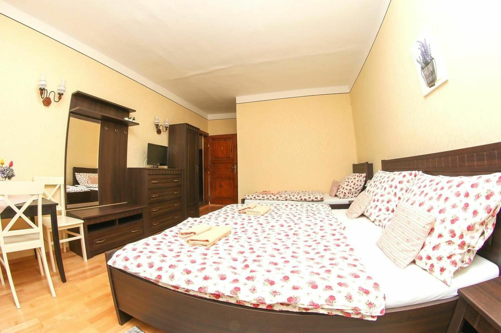 Mini Hotel Abraka & Apartments Český Krumlov 外观 照片